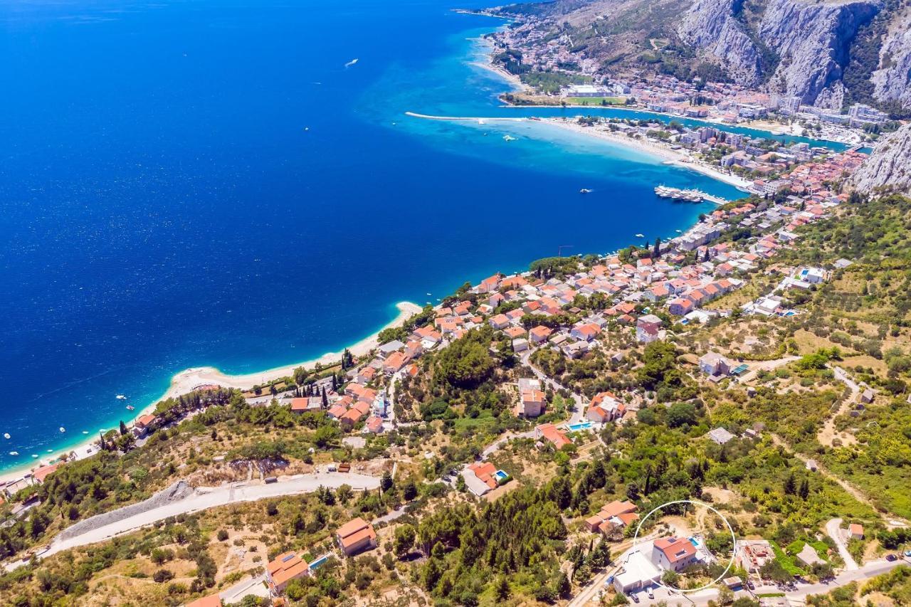 Villa Belvedere With Heated Pool, Billiards, Media Room, Sea Views,10 Pax Omiš Eksteriør billede